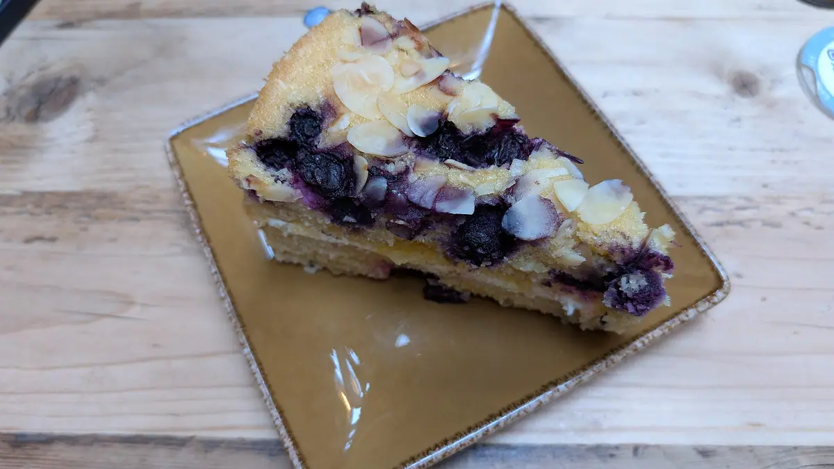 Keylicious Cakes – cake shop in Corsham town centre
